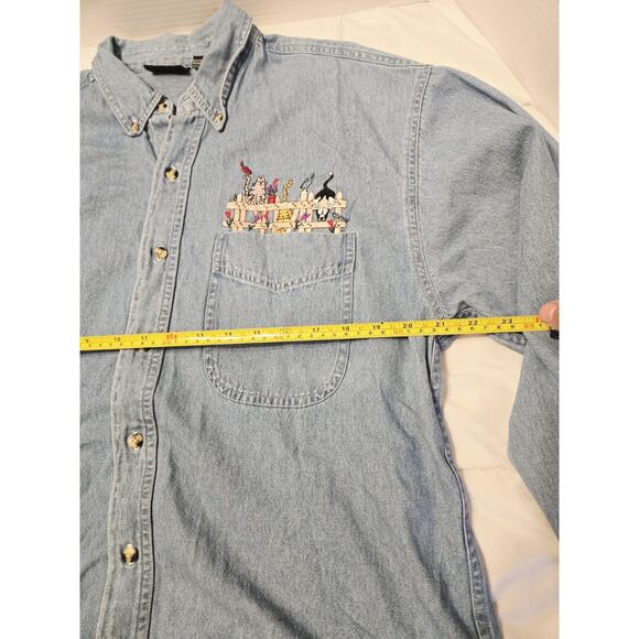 Women's Sz L Denim Shirt by Outrageous Sports Cats Over The Over Pocket Preppy - Picture 5 of 8